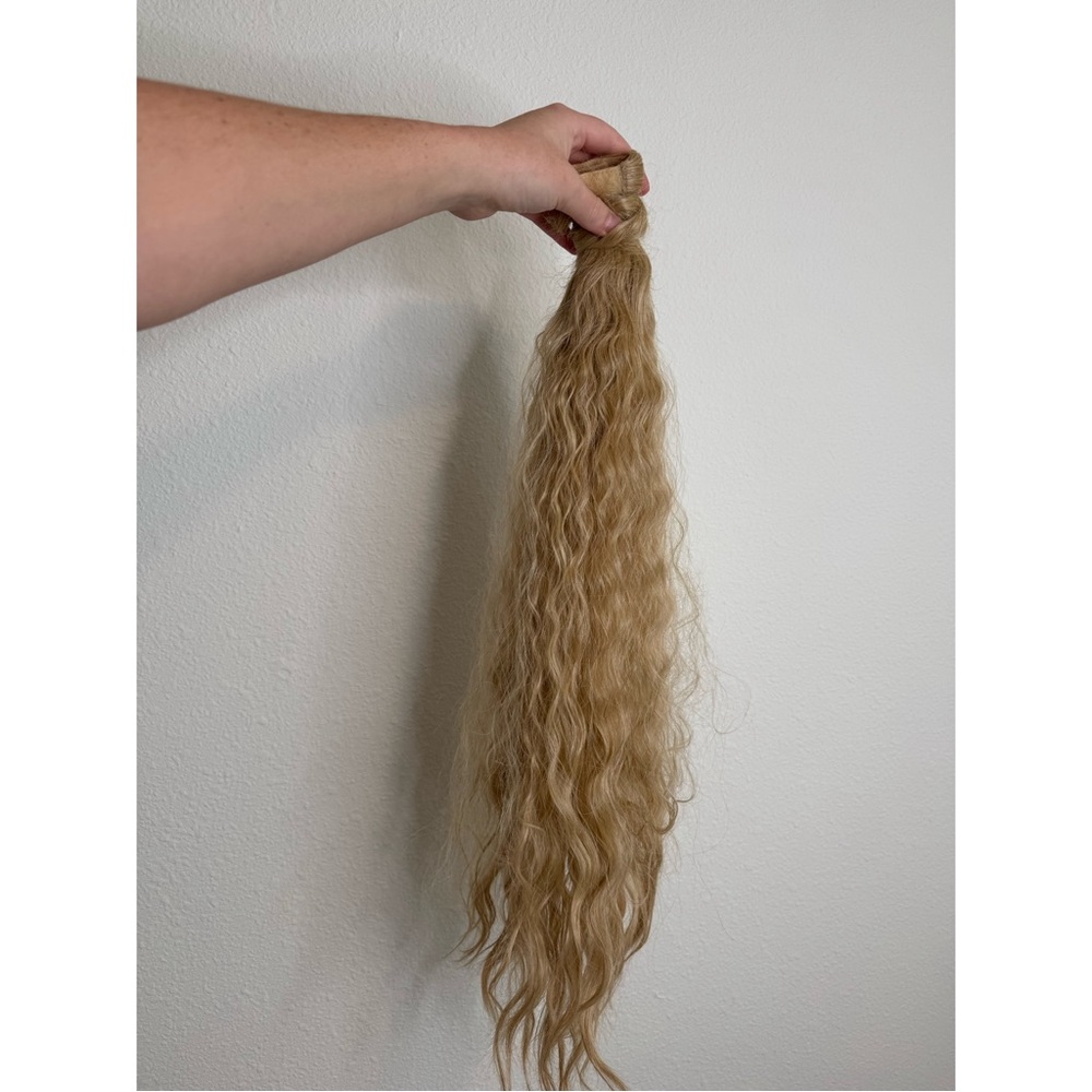INH Hair (insert name here) Shayla champagne blonde ponytail